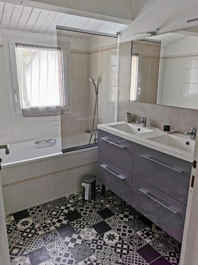 Gites, Chambres D'Hotes La Maison D'Amis Puilboreau Exteriör bild